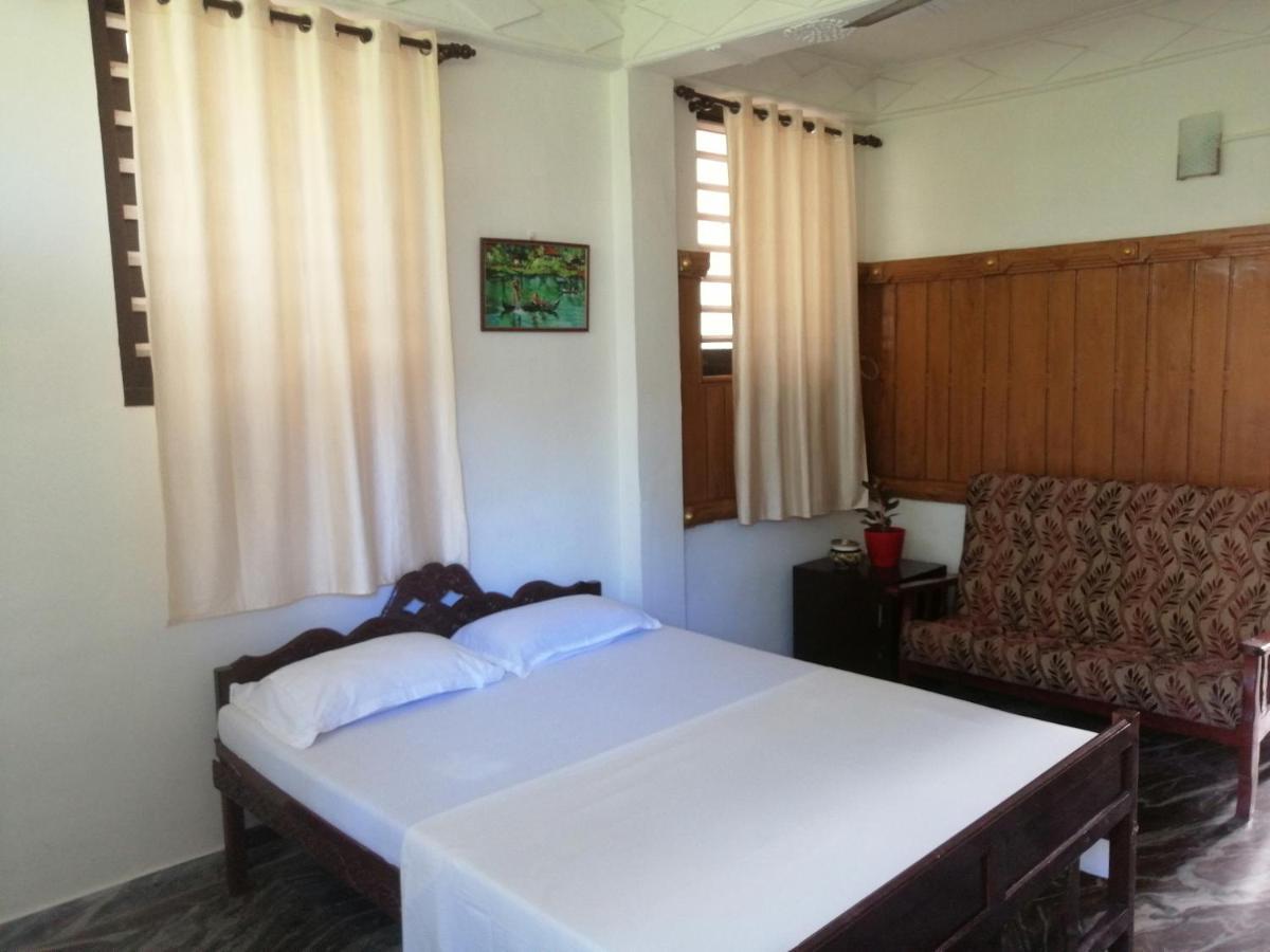 Blue Waves Beach Residency Hotel วาร์คาลา ภายนอก รูปภาพ