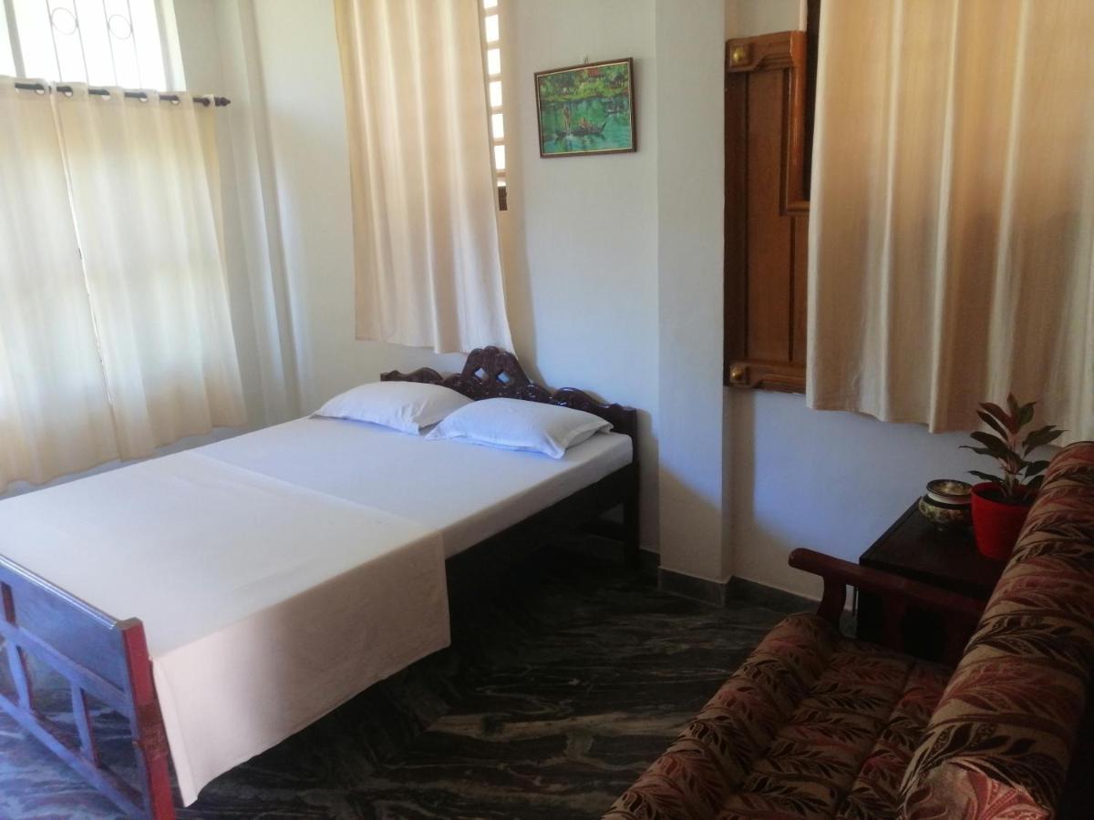 Blue Waves Beach Residency Hotel วาร์คาลา ภายนอก รูปภาพ
